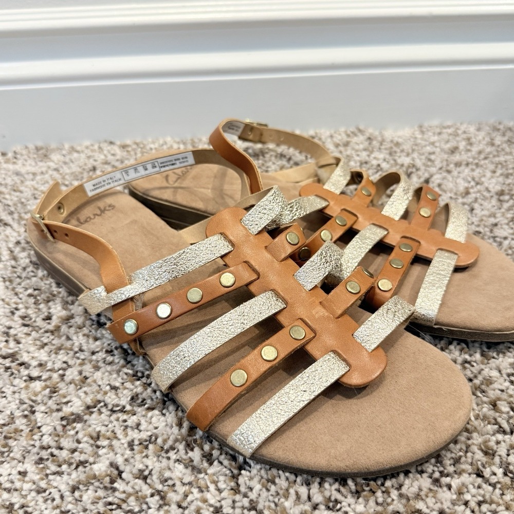 Clarks Women's Strappy Sandals, Flat, Buckle Closure, Size 7.5, Brown/Gold